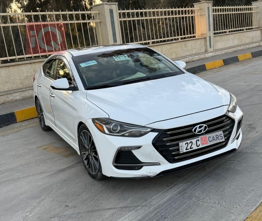 هیوندای ئەلەنترا